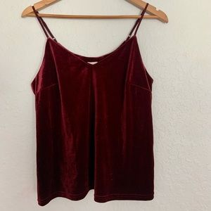 A New Day Womens Camisole Size Small Burgundy Velvet Like Tank Top New
